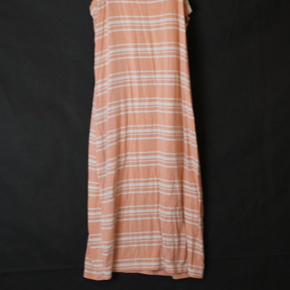 Decree Large Pink and White Sundress - Picture 3 of 4
